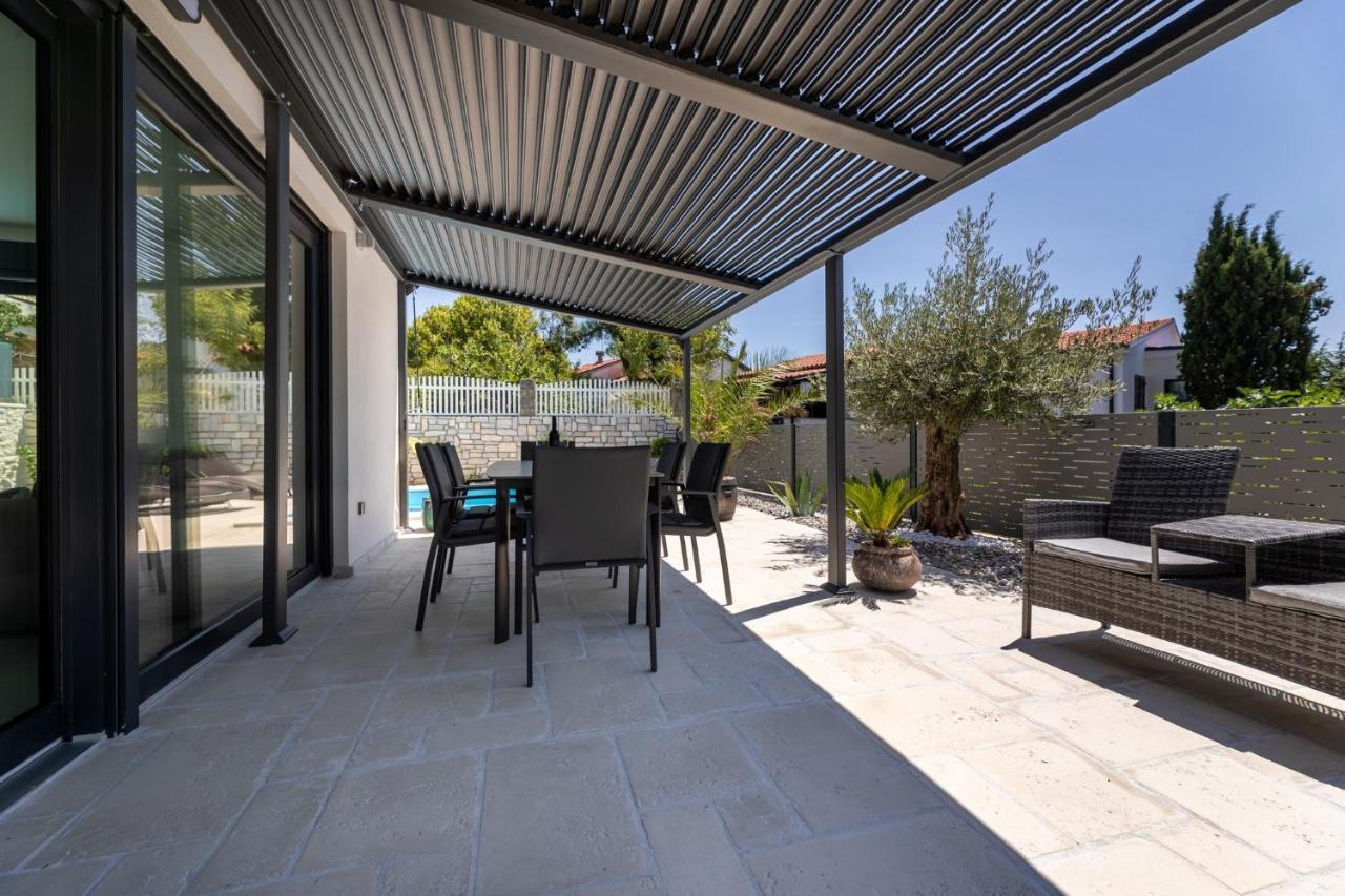 Luxury Villa Adria Apartments Krk Town Buitenkant foto