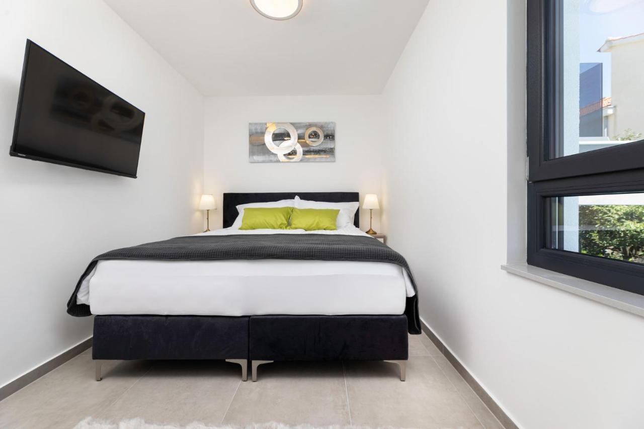Luxury Villa Adria Apartments Krk Town Buitenkant foto