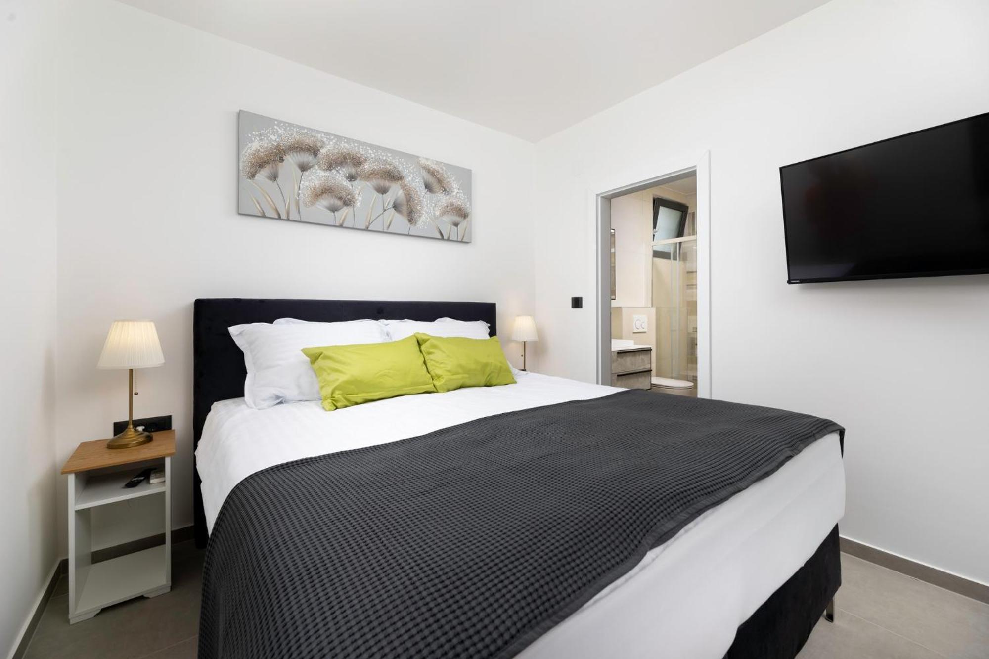 Luxury Villa Adria Apartments Krk Town Buitenkant foto
