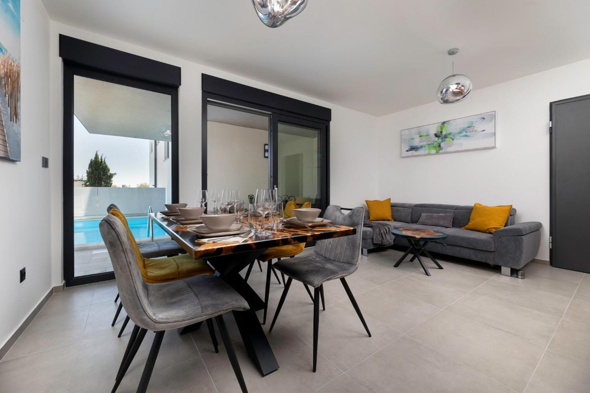 Luxury Villa Adria Apartments Krk Town Buitenkant foto