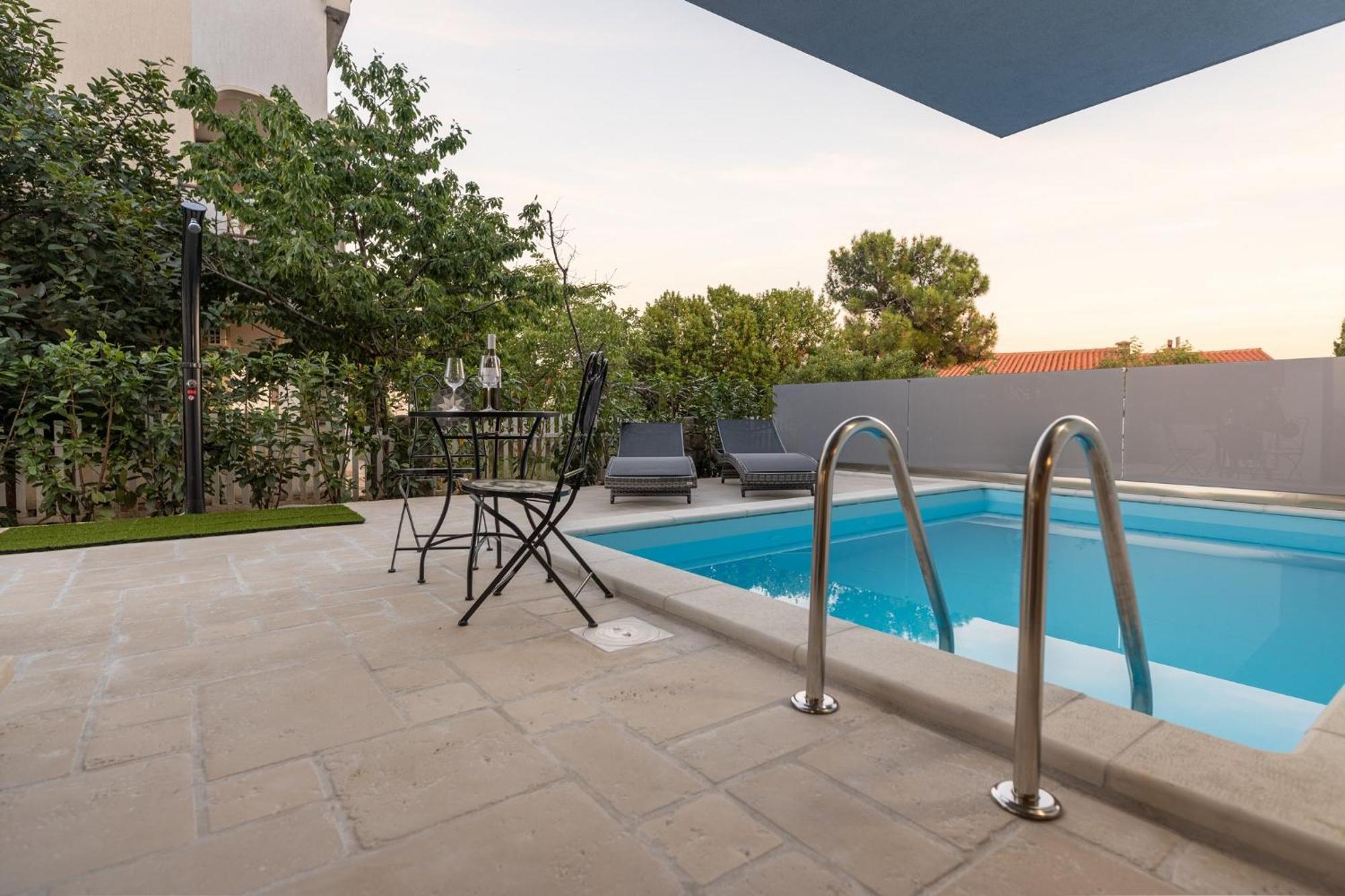 Luxury Villa Adria Apartments Krk Town Buitenkant foto
