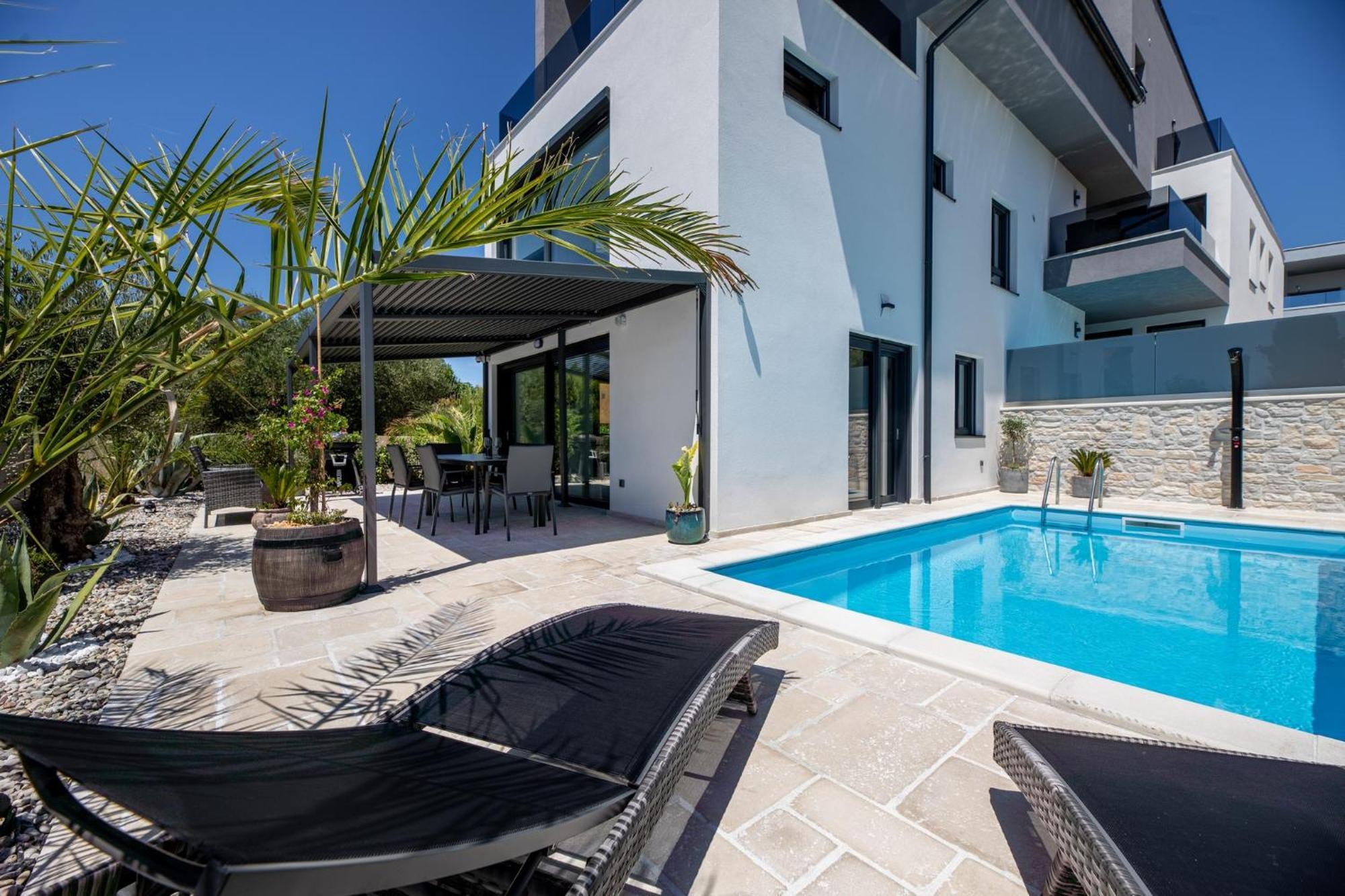 Luxury Villa Adria Apartments Krk Town Buitenkant foto